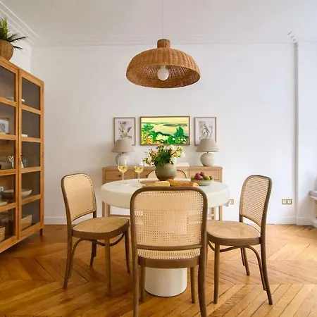 Deco St Antoine Paříž