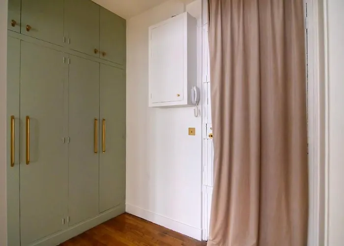 Deco St Antoine Apartment Paris